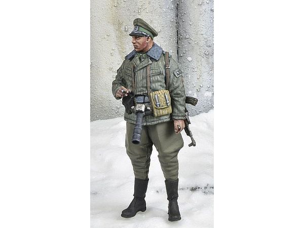 1/35 現用 東ドイツ 国境警備隊 将校 1970-80年代冬 | HLJ.co.jp