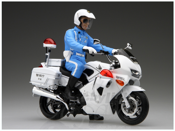 1/12 Honda VFR800P 白バイ 白バイ隊員フィギュア付