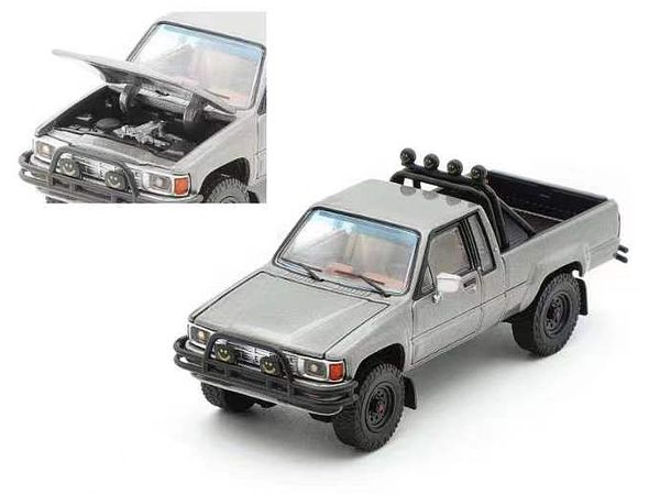 1/64 トヨタ ハイラックス SR5 XTRA Cab 1985 - (LHD) - グレー