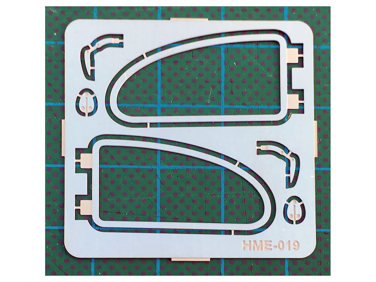 1/24 VWビートルキット用サイドウインドウ･フレーム 39 x 39mm (0.2mm厚ニッケルメッキ真鍮)