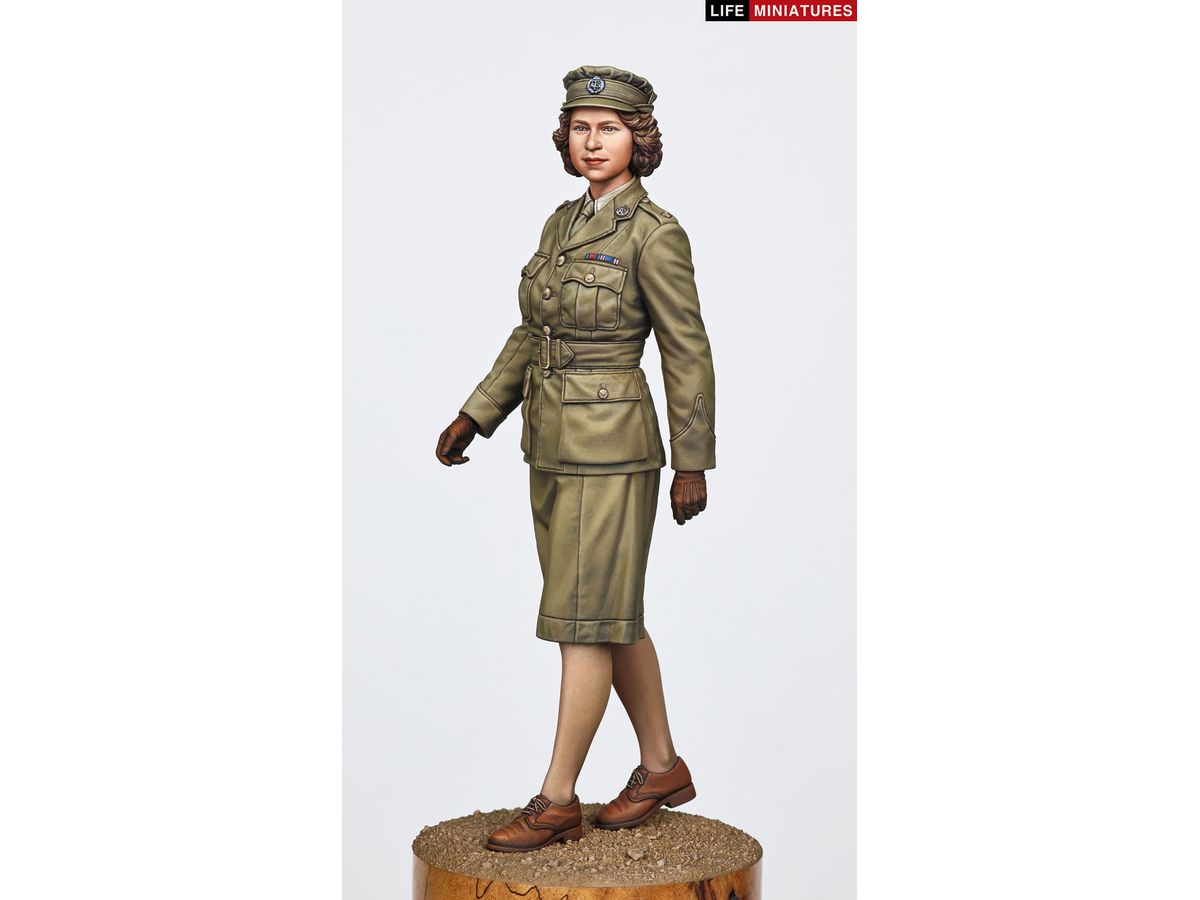 1/16 WWII イギリス 補助地方義勇軍 行進するエリザベス・ウィンザー2級准大尉 1945年