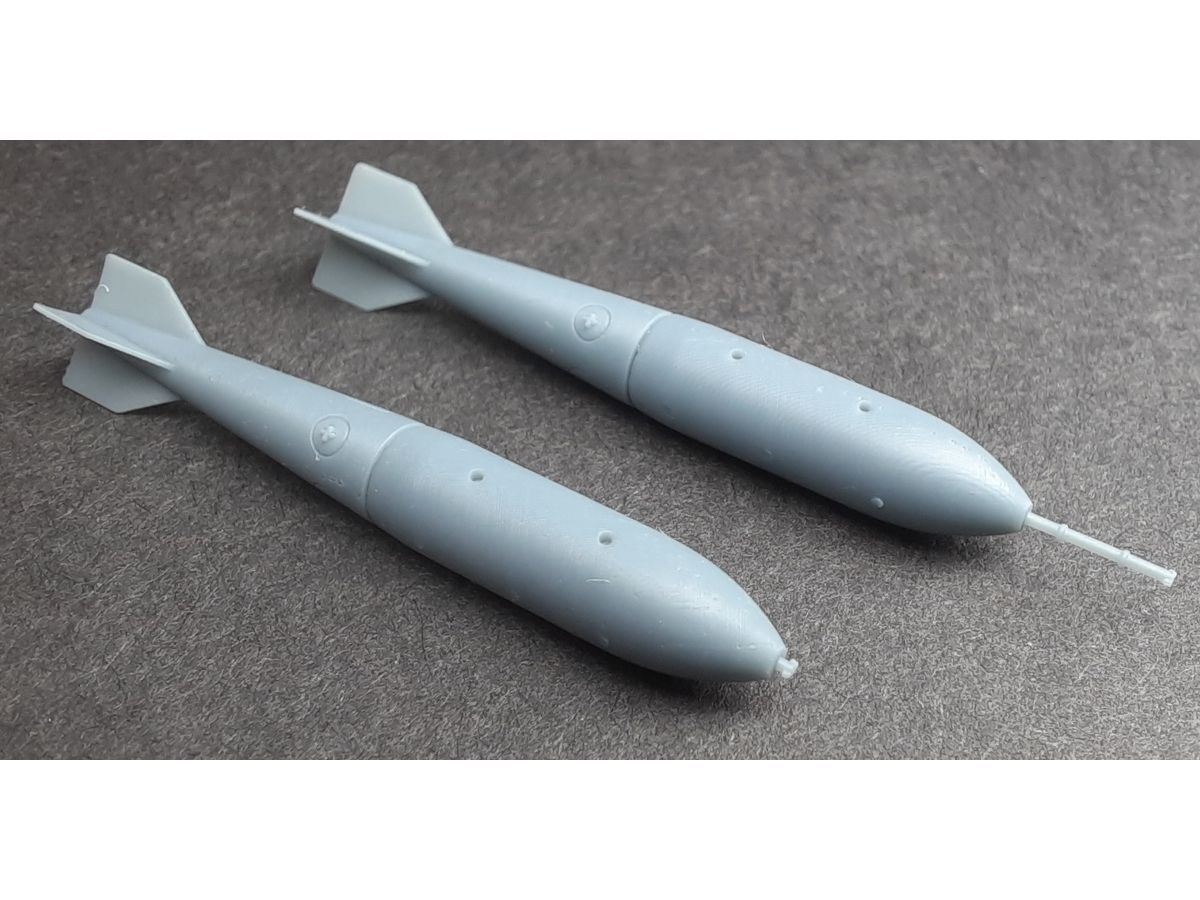 1/144 Mk.118 3000ポンド爆弾 (通常信管付・延長型信管付 x 各2) | HLJ