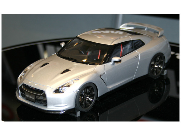 1/24 ニッサン R35 GT-R